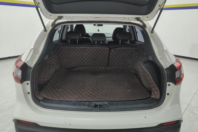 Nissan Qashqai 2022 2.0 L XV — фото 17