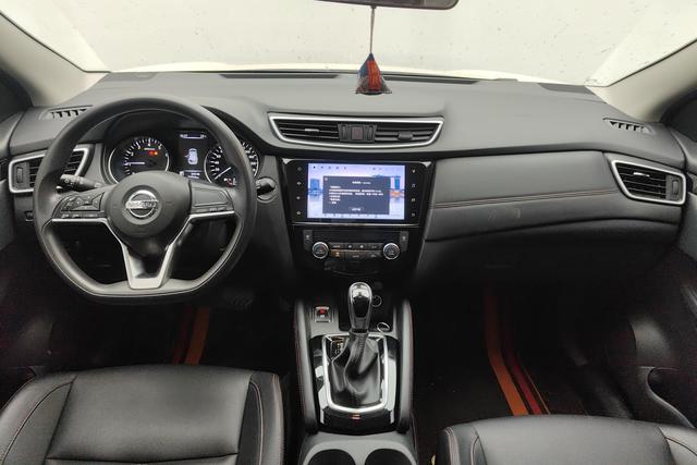 Nissan Qashqai 2022 2.0 L XV — фото 11