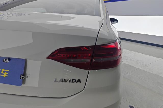 Volkswagen Lavida 2019 — фото 5
