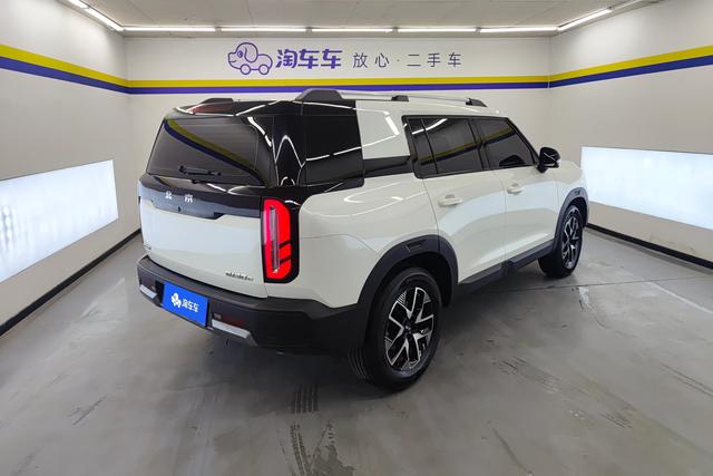 BAIC BJ30 2024 1.5 T DHT — фото 4