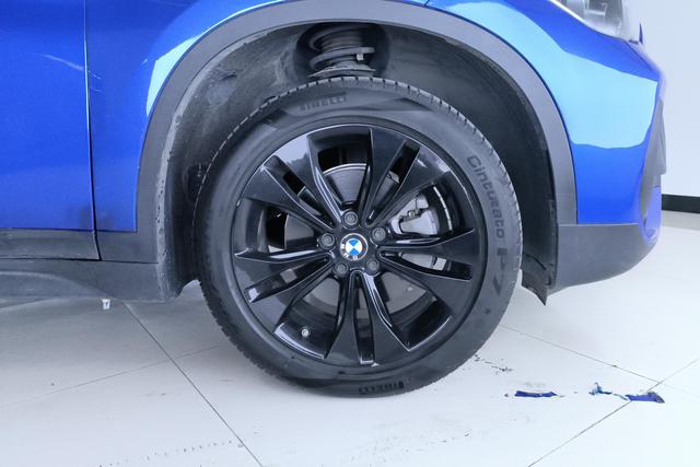 BMW X1 2020 s Drive 20 Li — фото 9