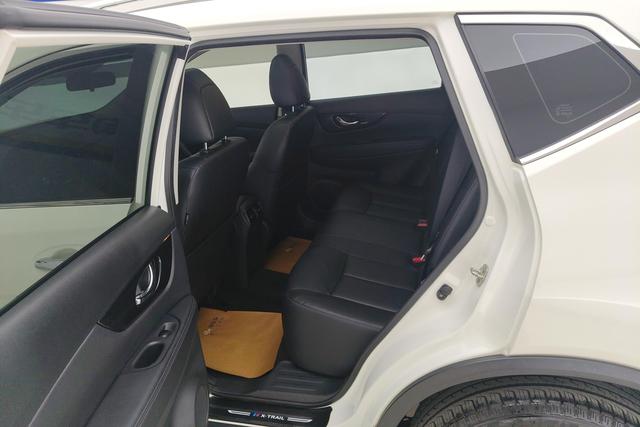 Nissan X-Trail 2021 2.5 L XL ITS CVT 4 WD — фото 15