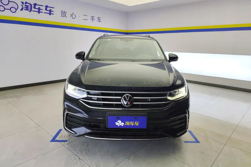 Volkswagen Tiguan L — фото 2