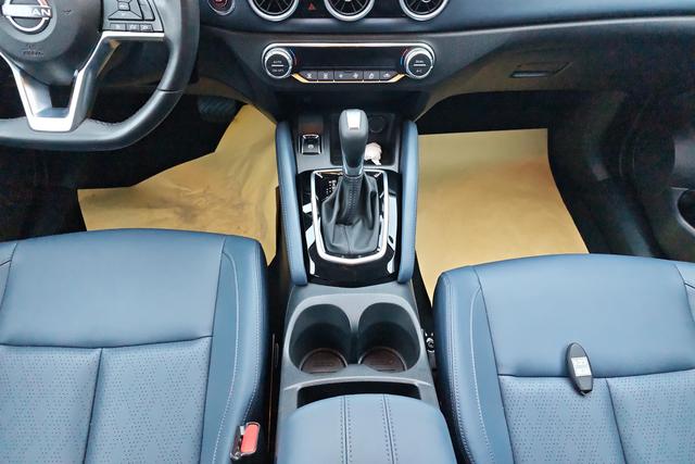 Nissan Qashqai 2025 2.0 L CVT XV+ — фото 8