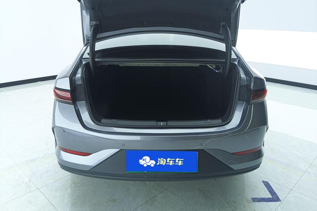 BYD Qin Plus — фото 17