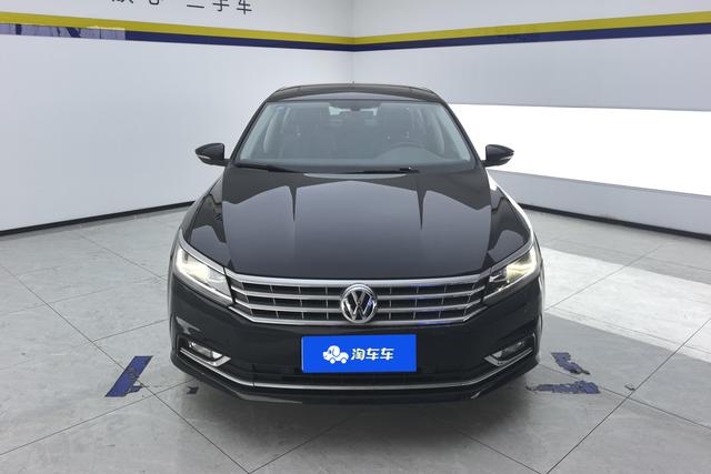 Volkswagen Passat 2017 330 TSI DSG — фото 2