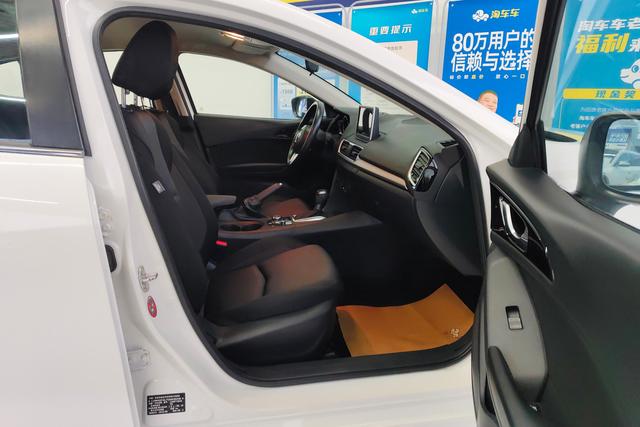 Mazda 3 2016 1.5 L ATComfort — фото 15