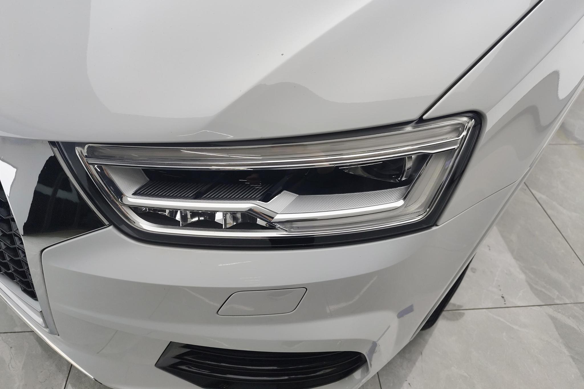 Audi Q3 2018 30 35 TFSI Fashion