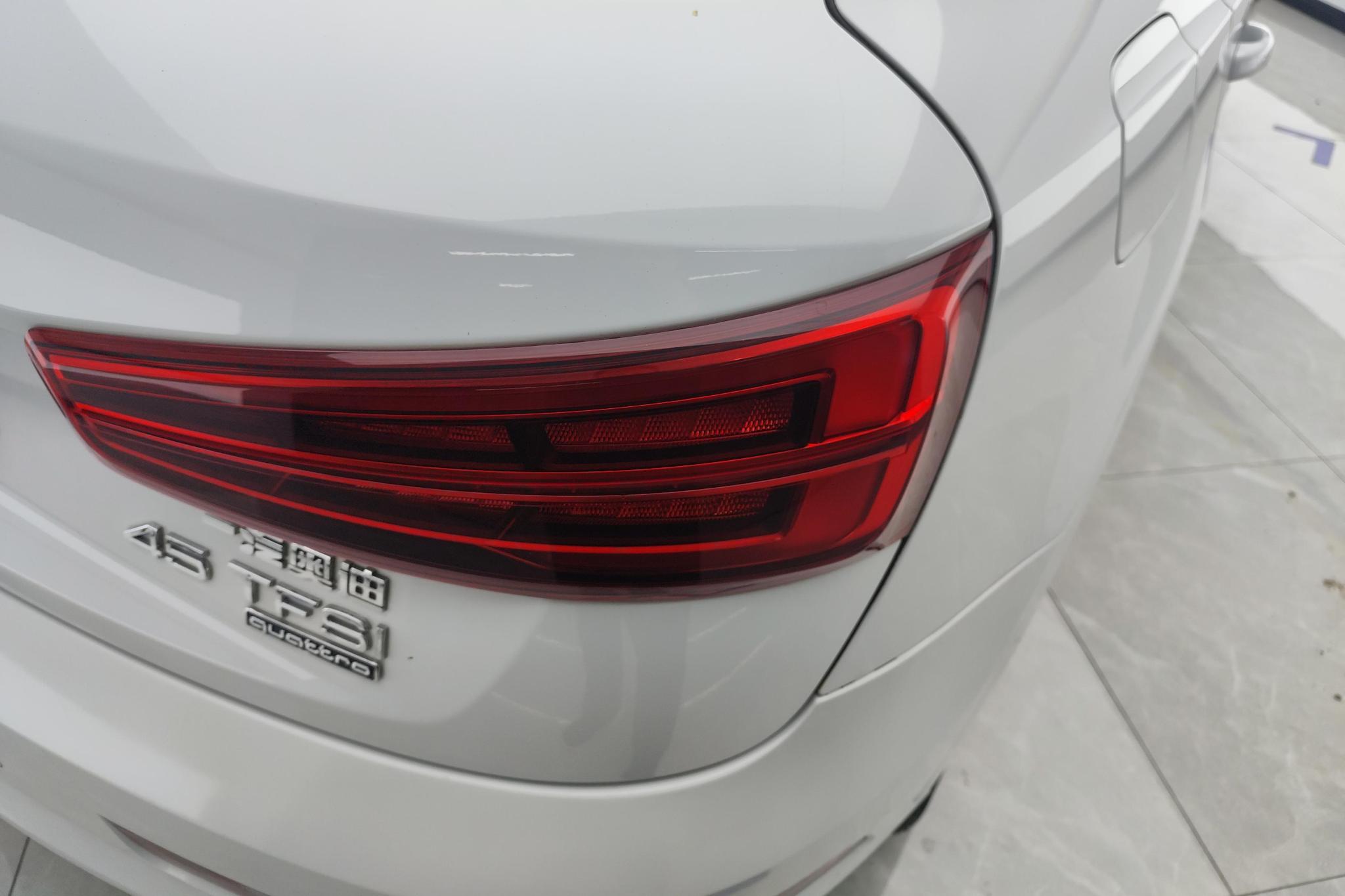 Audi Q3 2018 30 35 TFSI Fashion