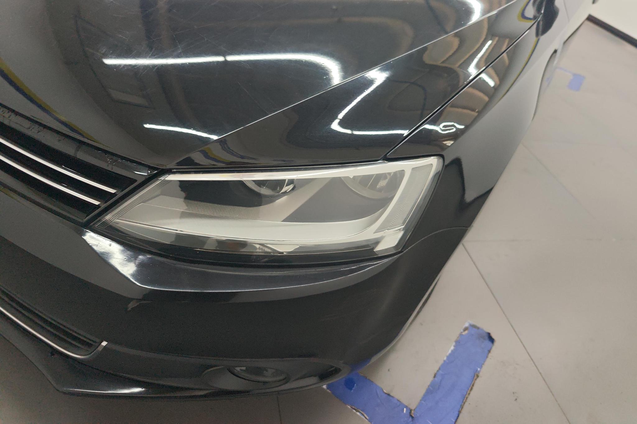 Volkswagen Sagitar 2014 1.6L AT Comfort