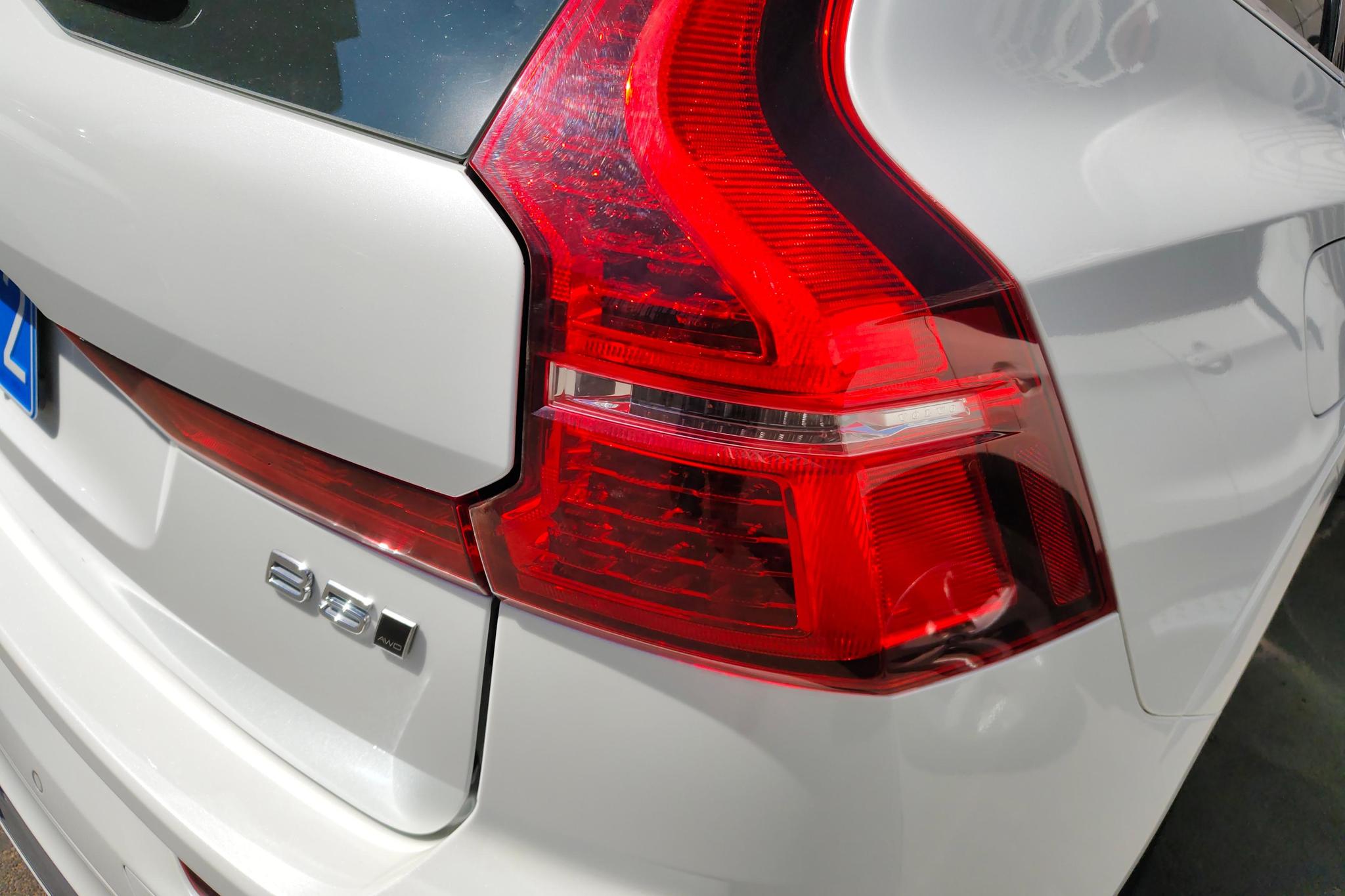 Volvo XC60 2024 B5 Luxury
