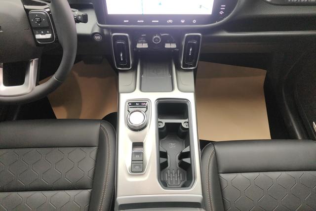 Haval Dargo 2024 2.0 T 4 WD Brilliance — фото 14