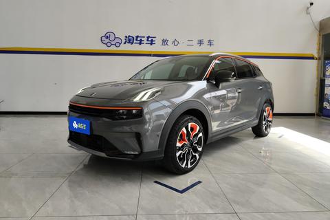 Lynk & Co 06