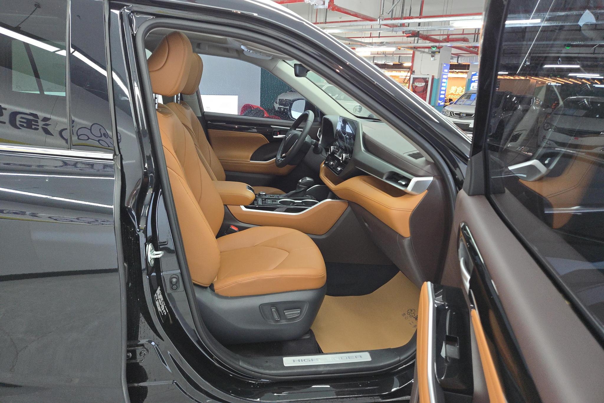 Toyota Highlander 2022 380T Luxury 7 мест