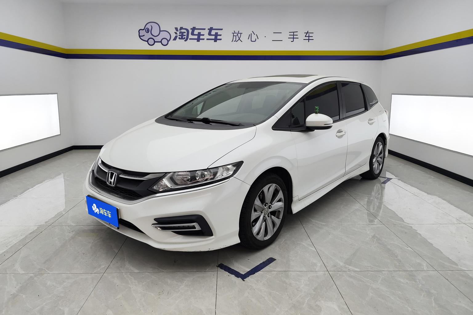 Honda Jade 2017 1.8L AT Comfort 5 мест