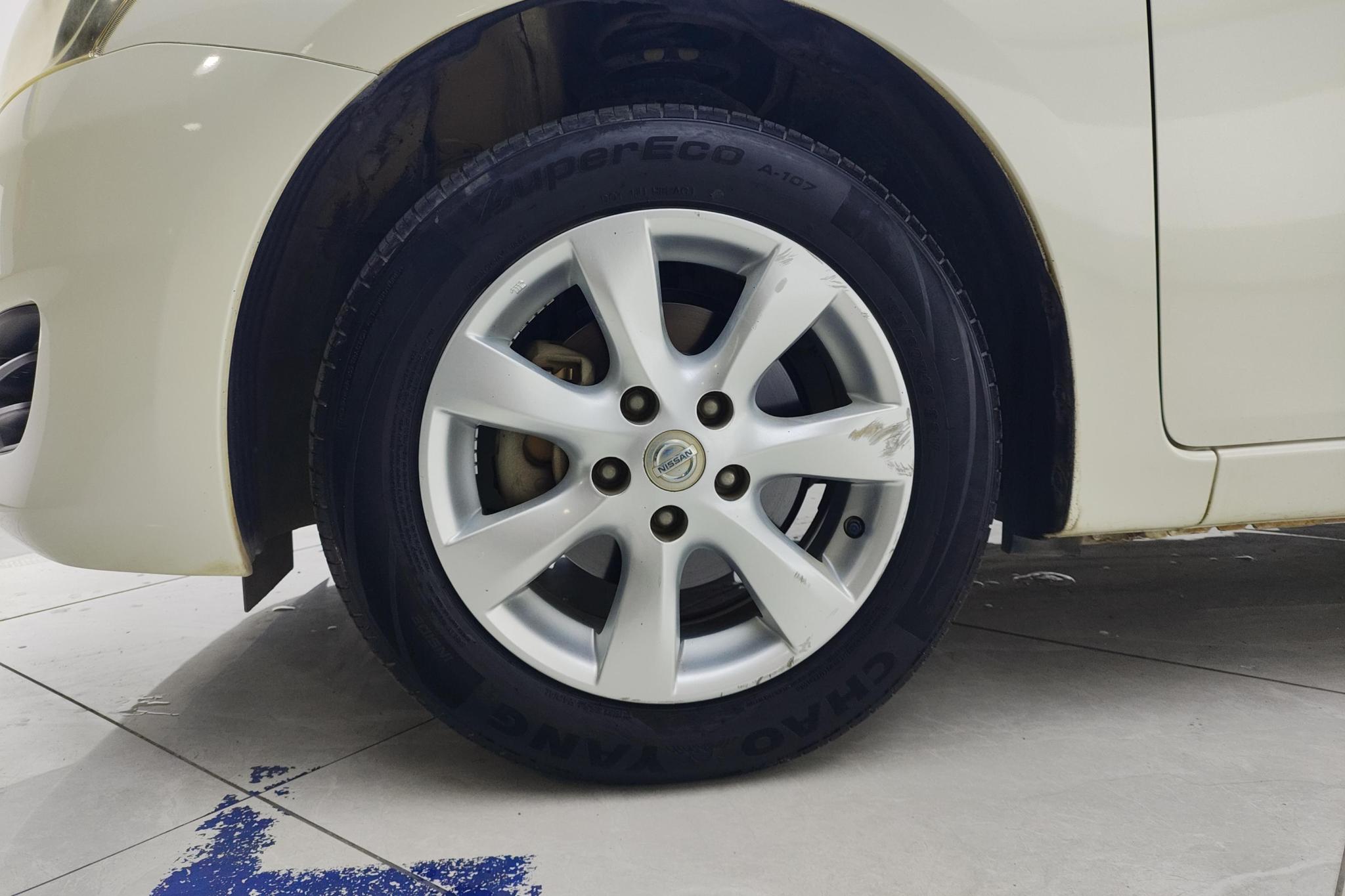 Nissan Tiida 2014 1.6L CVT Comfort