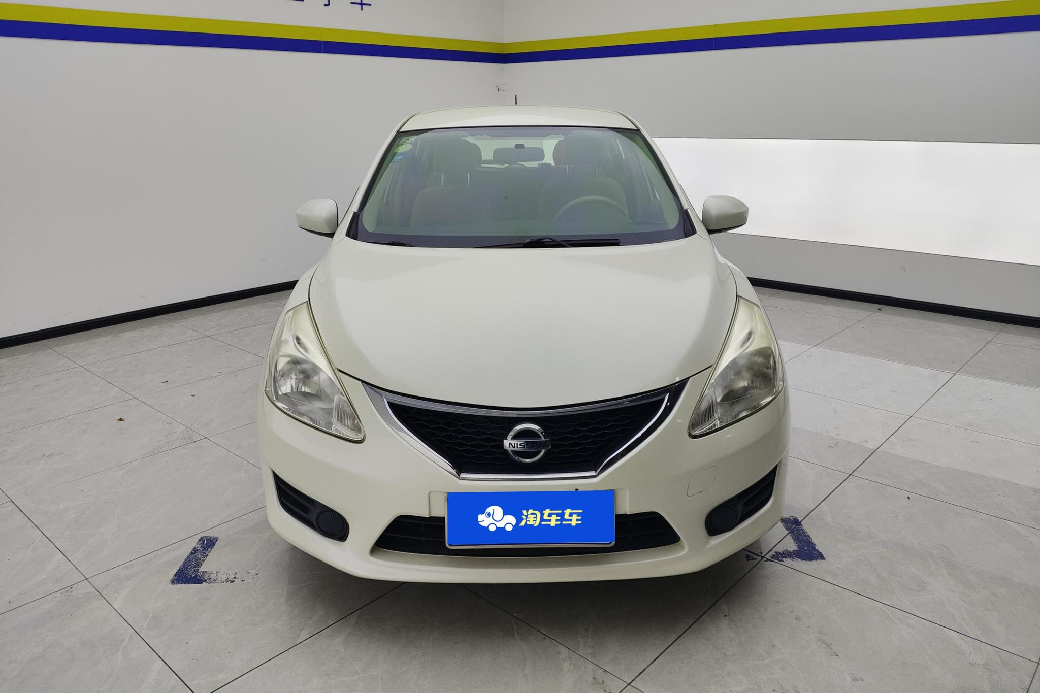 Nissan Tiida 2014 1.6L CVT Comfort