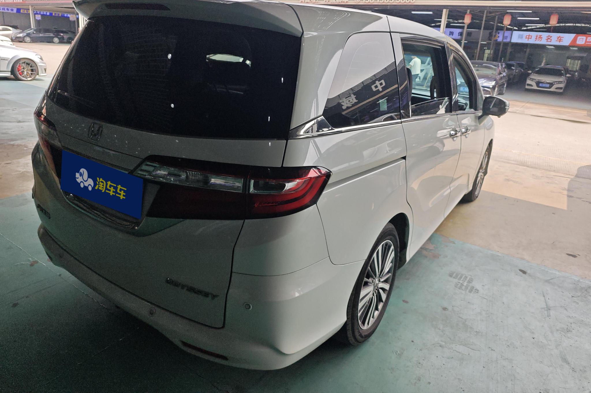 Honda Odyssey 2018 2.4L Luxury