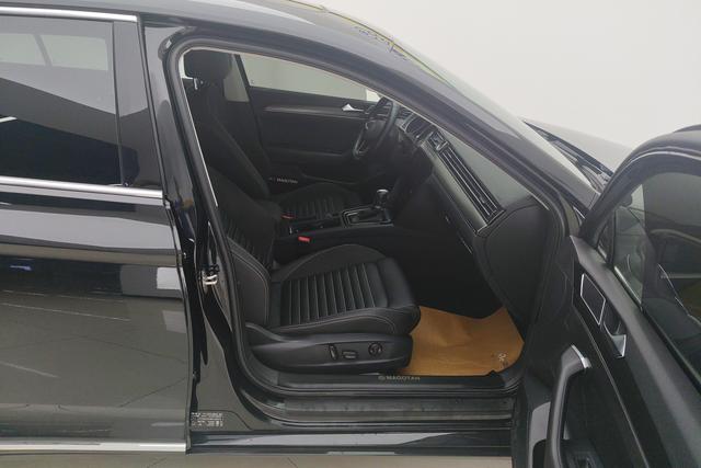 Volkswagen Magotan 2020 330 TSI DSG Leading — фото 16