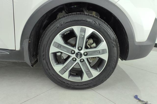 Kia Sportage 2018 2.0 L AT V — фото 9