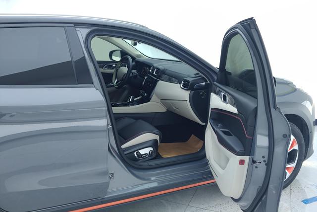 Lynk & Co 02 2019 2.0 T AT 2 WD Pro VI — фото 15
