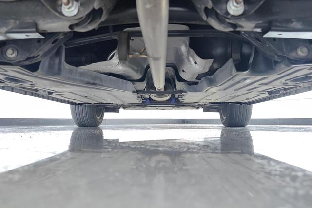 Lynk & Co 02 2019 2.0 T AT 2 WD Pro VI — фото 5