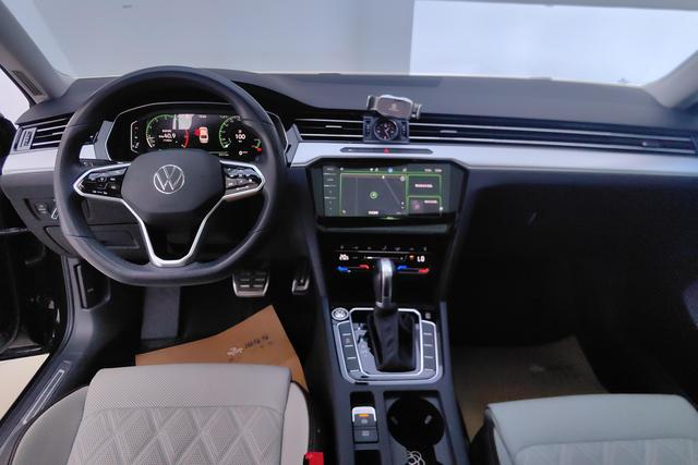 Volkswagen Magotan 2023 200 330 TSI DSGLuxury — фото 13