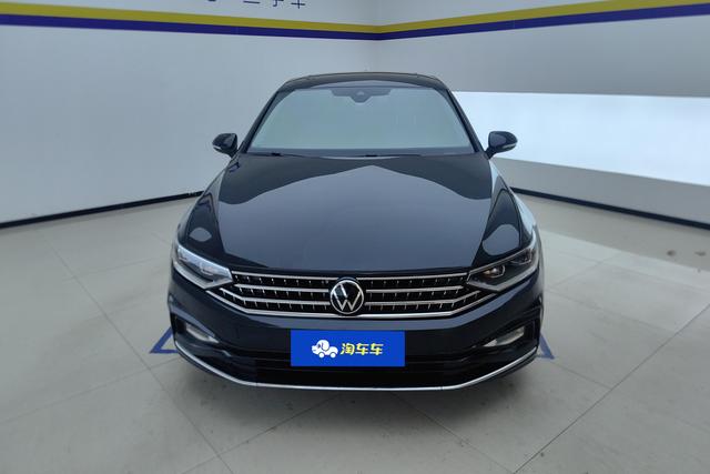 Volkswagen Magotan 2023 200 330 TSI DSGLuxury — фото 2