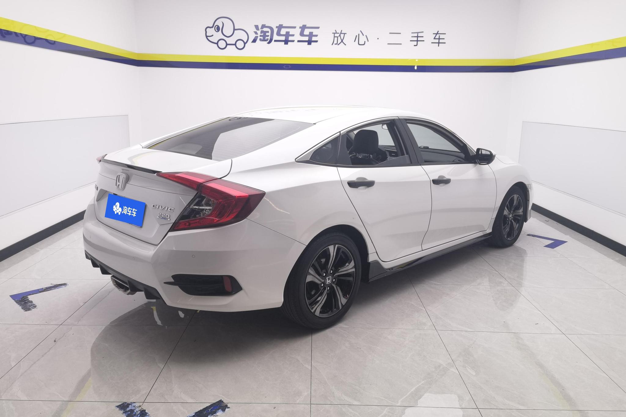 Honda Civic 2019 220TURBO CVT VI