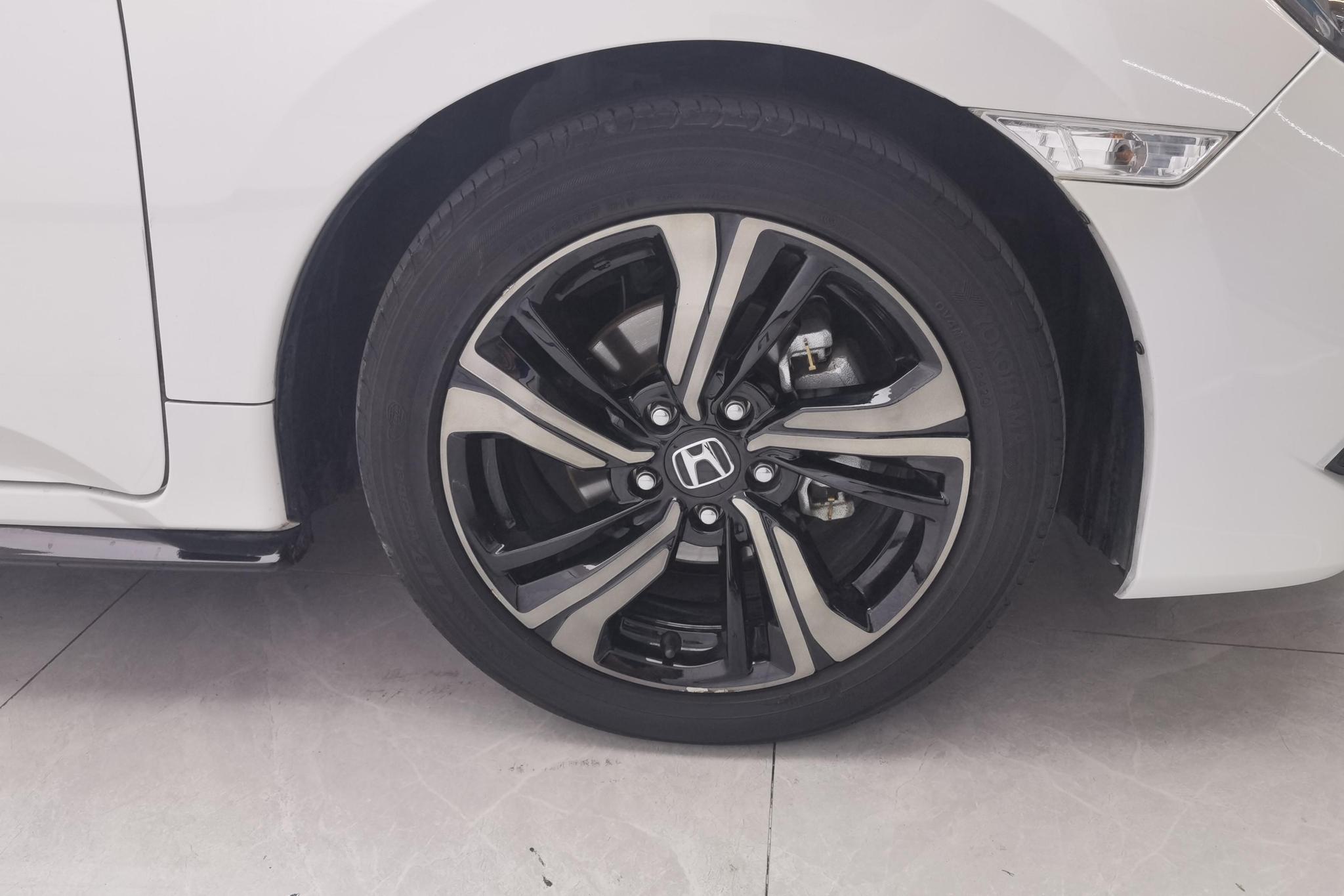 Honda Civic 2019 220TURBO CVT VI