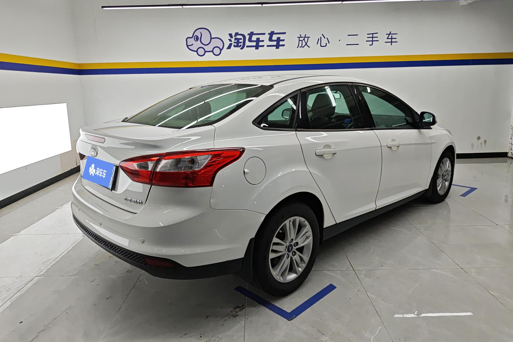 Ford Focus 2012 1.6L AT Comfort