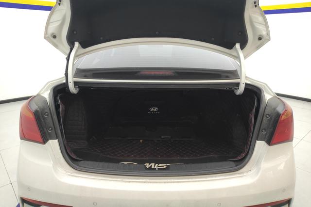 Hyundai Mistra 2019 1.8 L AT GLS VI — фото 17