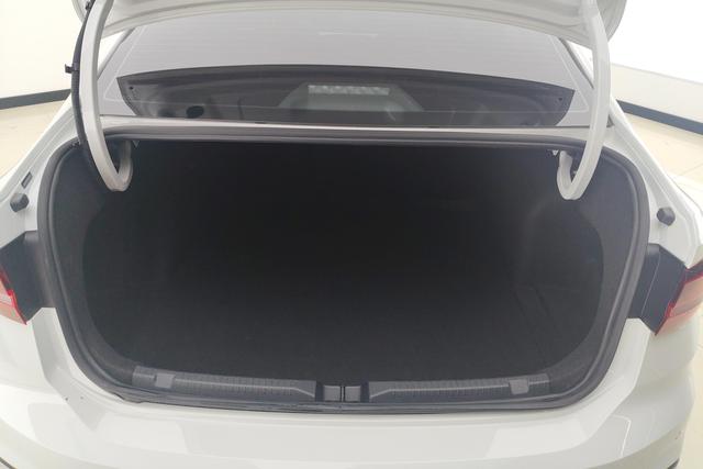 Volkswagen Lavida 2024 300 TSI DSG — фото 17