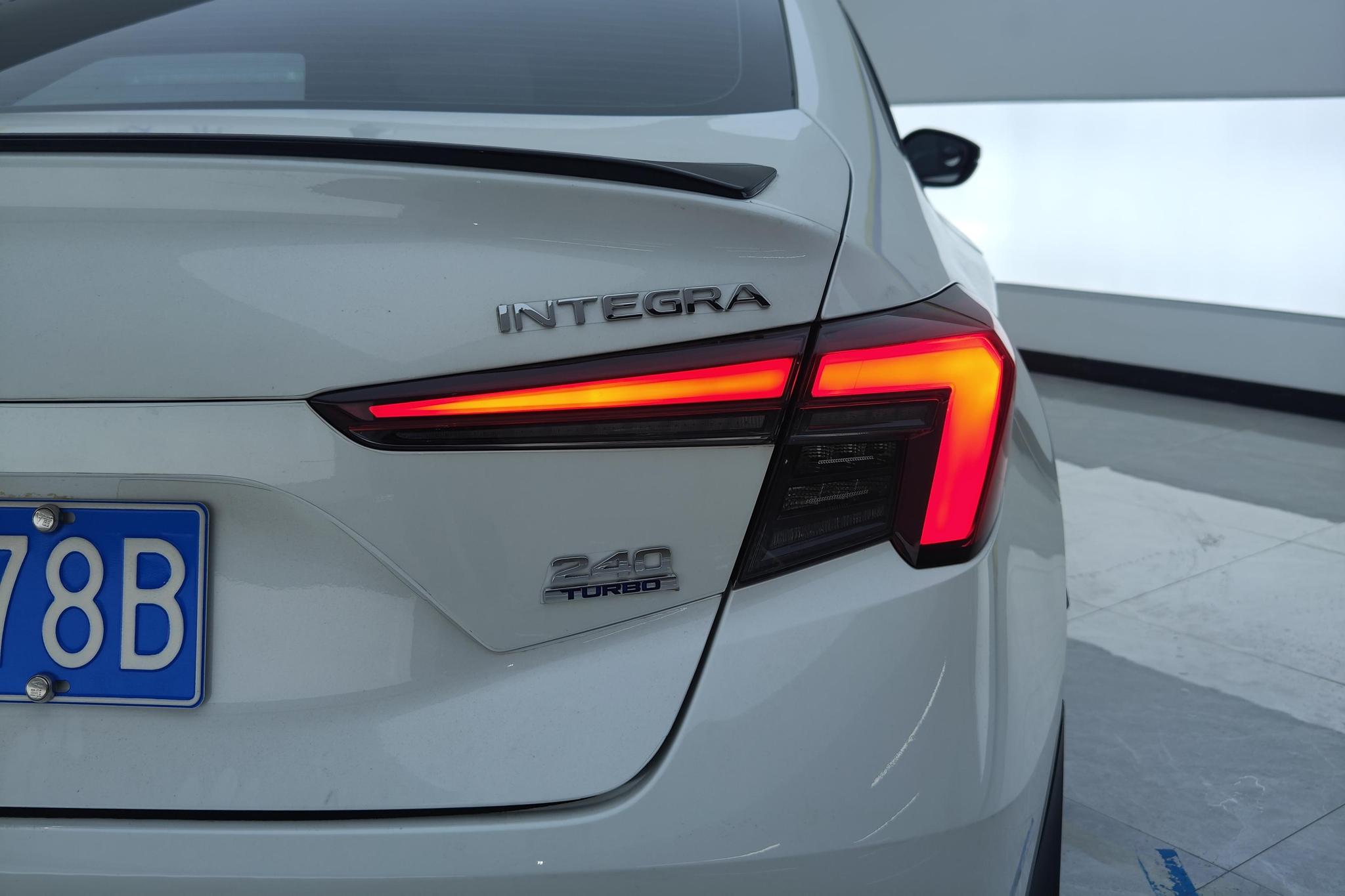 Honda Integra 2023 240TURBO CVT