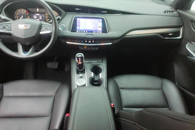 Cadillac XT4 2022 28 T 2 WDLuxury — фото 16