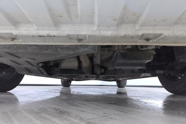 Roewe i5 2020 1.5 L AT 4 G — фото 10