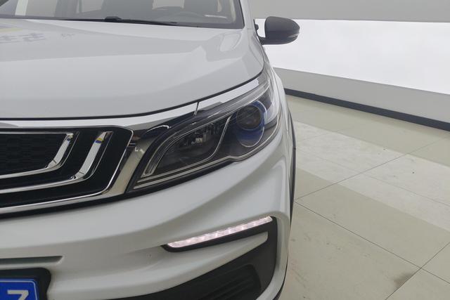 Geely X3 2020 1.5 L CVTPremium — фото 4