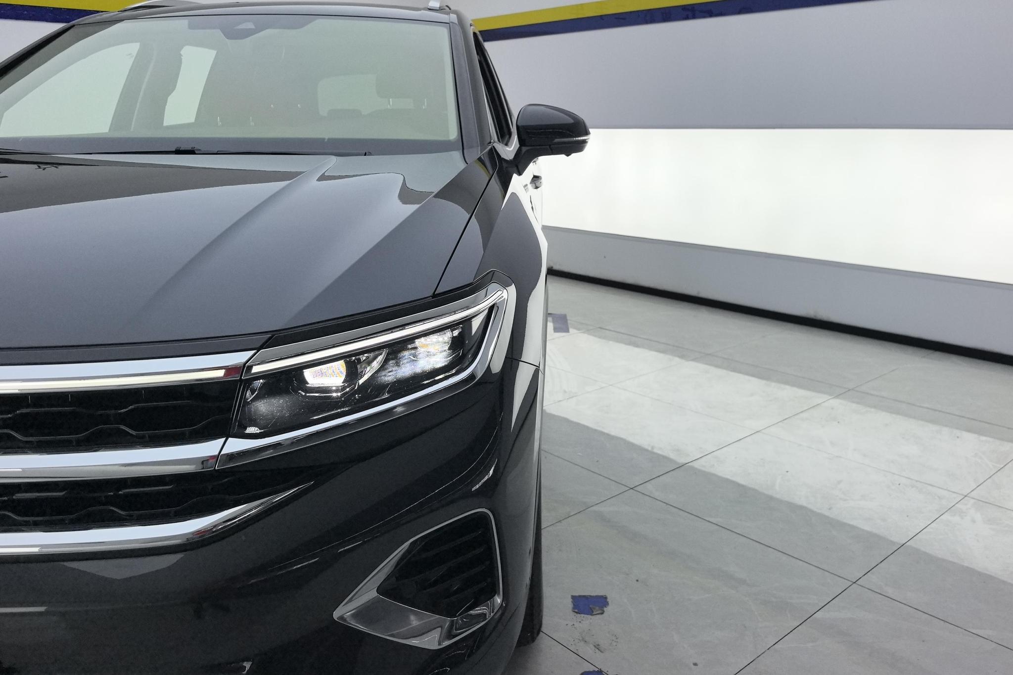 Volkswagen Viloran 2021 380TSI Luxury Pro