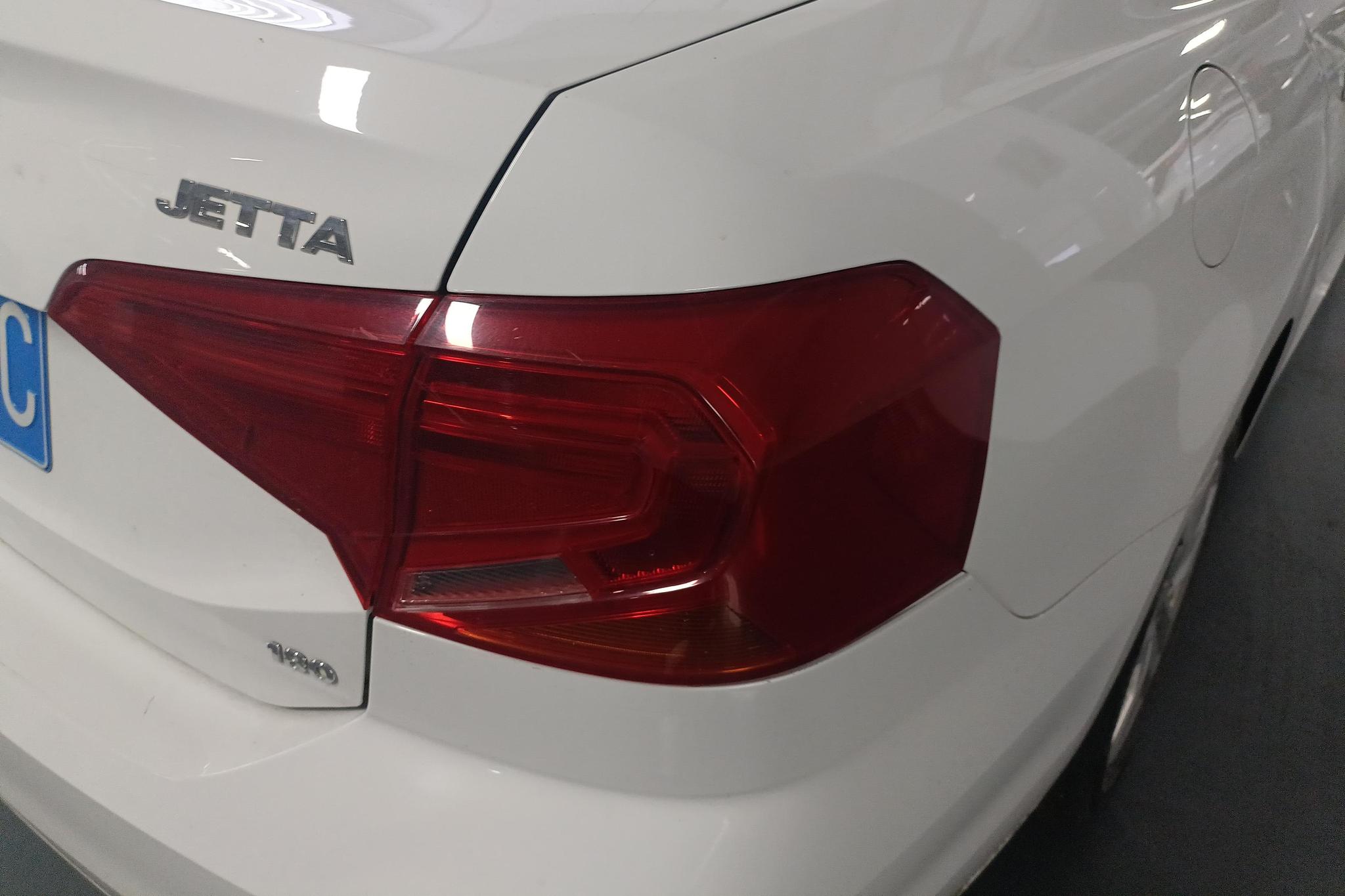 Volkswagen Jetta 2017 1.5L MT Comfort