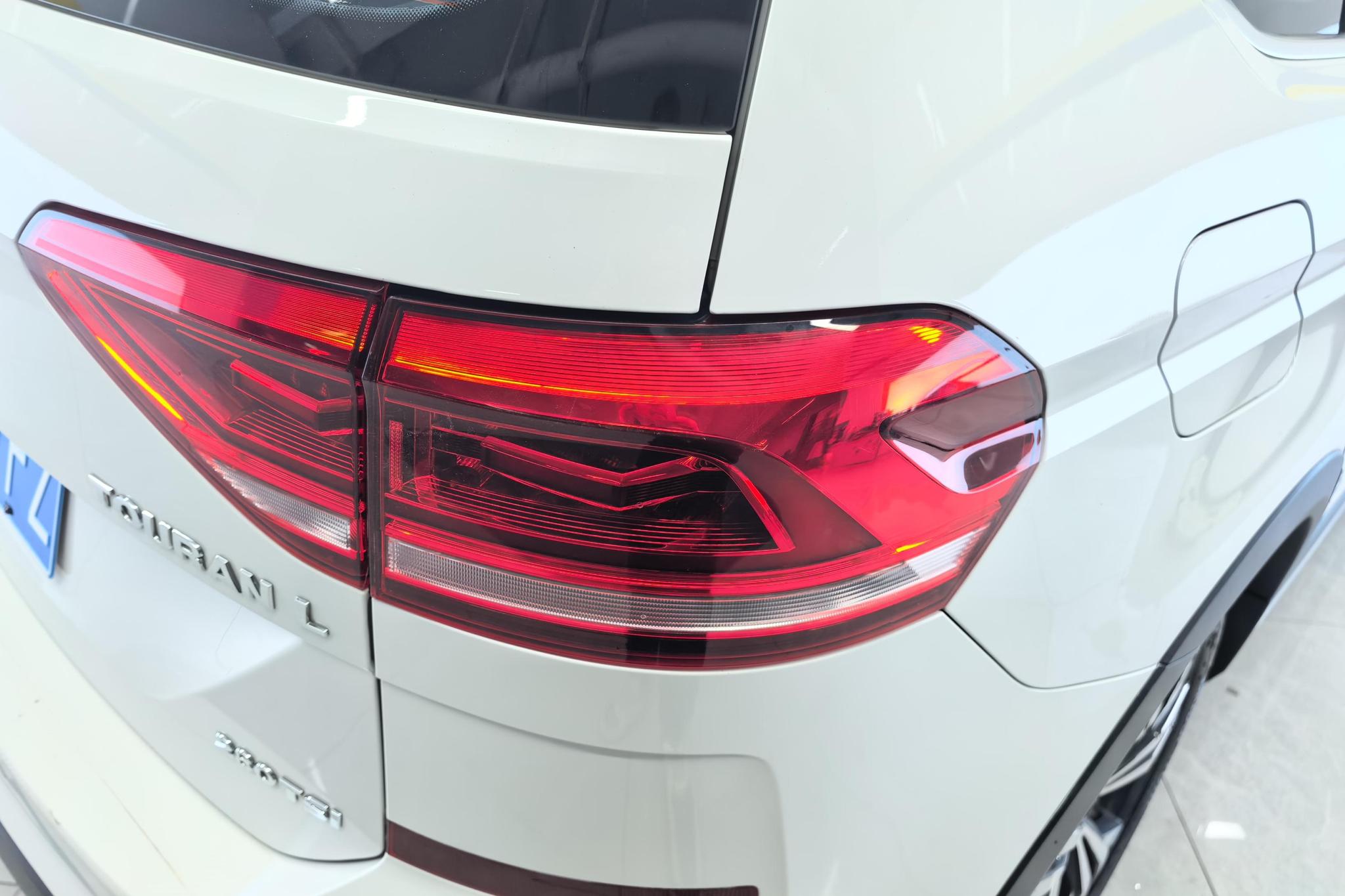 Volkswagen L 2018 280TSI 7 мест V