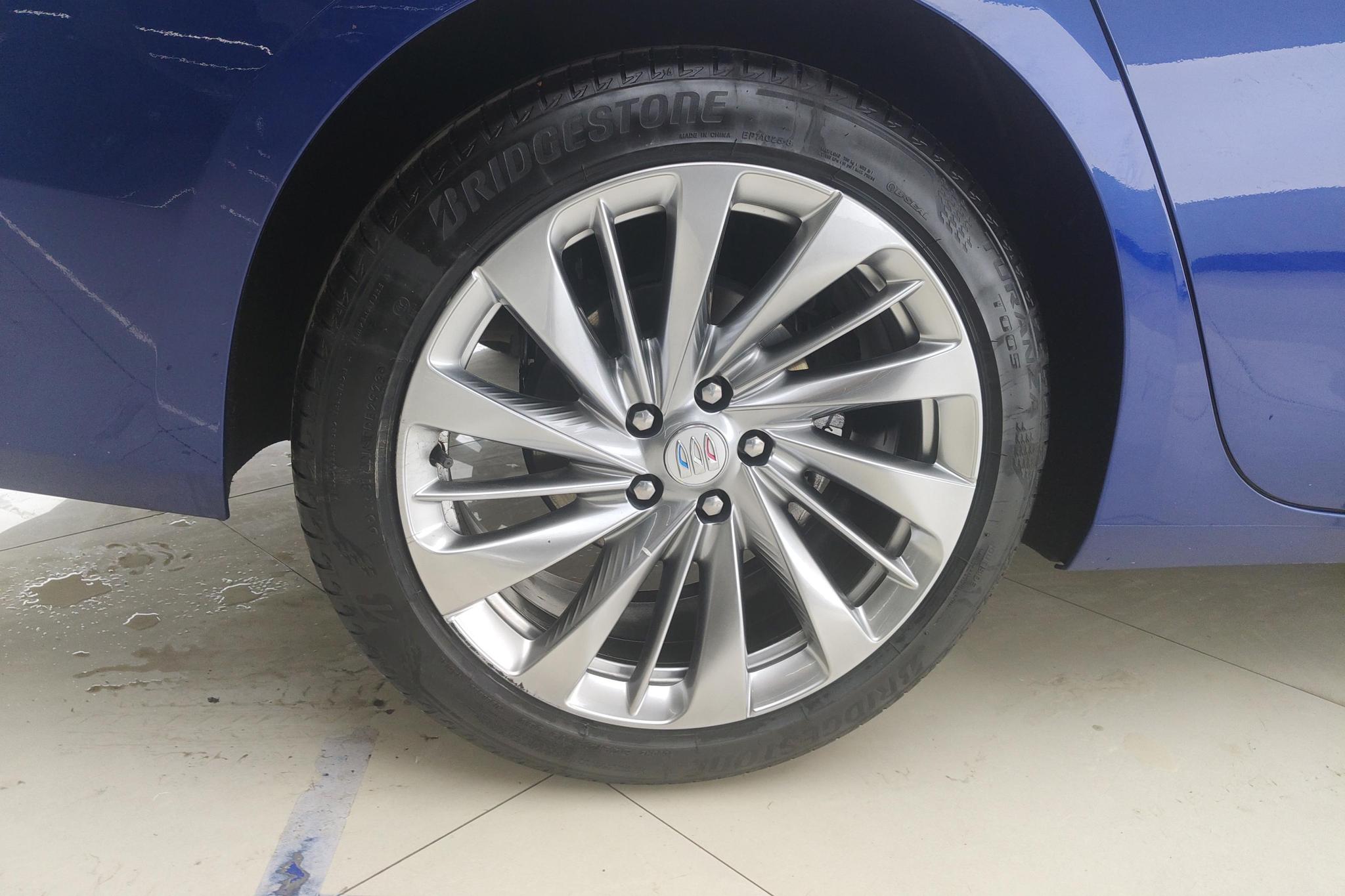 Buick LaCrosse 2023 2.0T AT