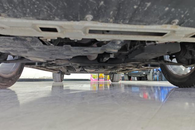 Wuling Valli 2021 1.5 T CVT — фото 8