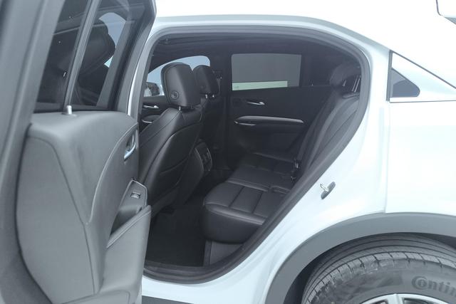 Cadillac XT4 2023 28 T 2 WDLuxury — фото 16