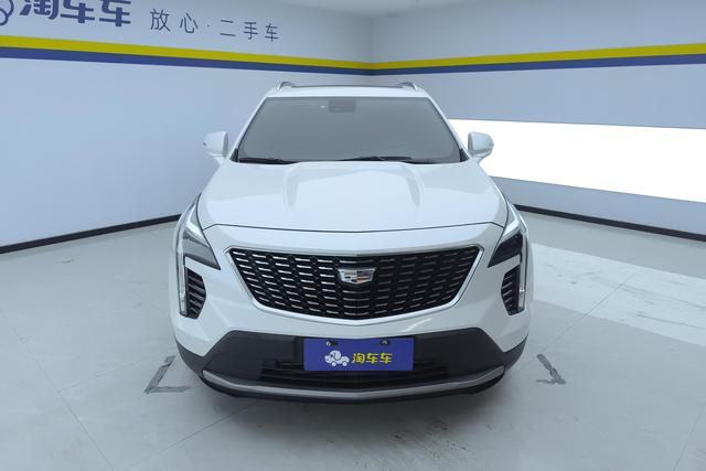 Cadillac XT4 2023 28 T 2 WDLuxury — фото 2