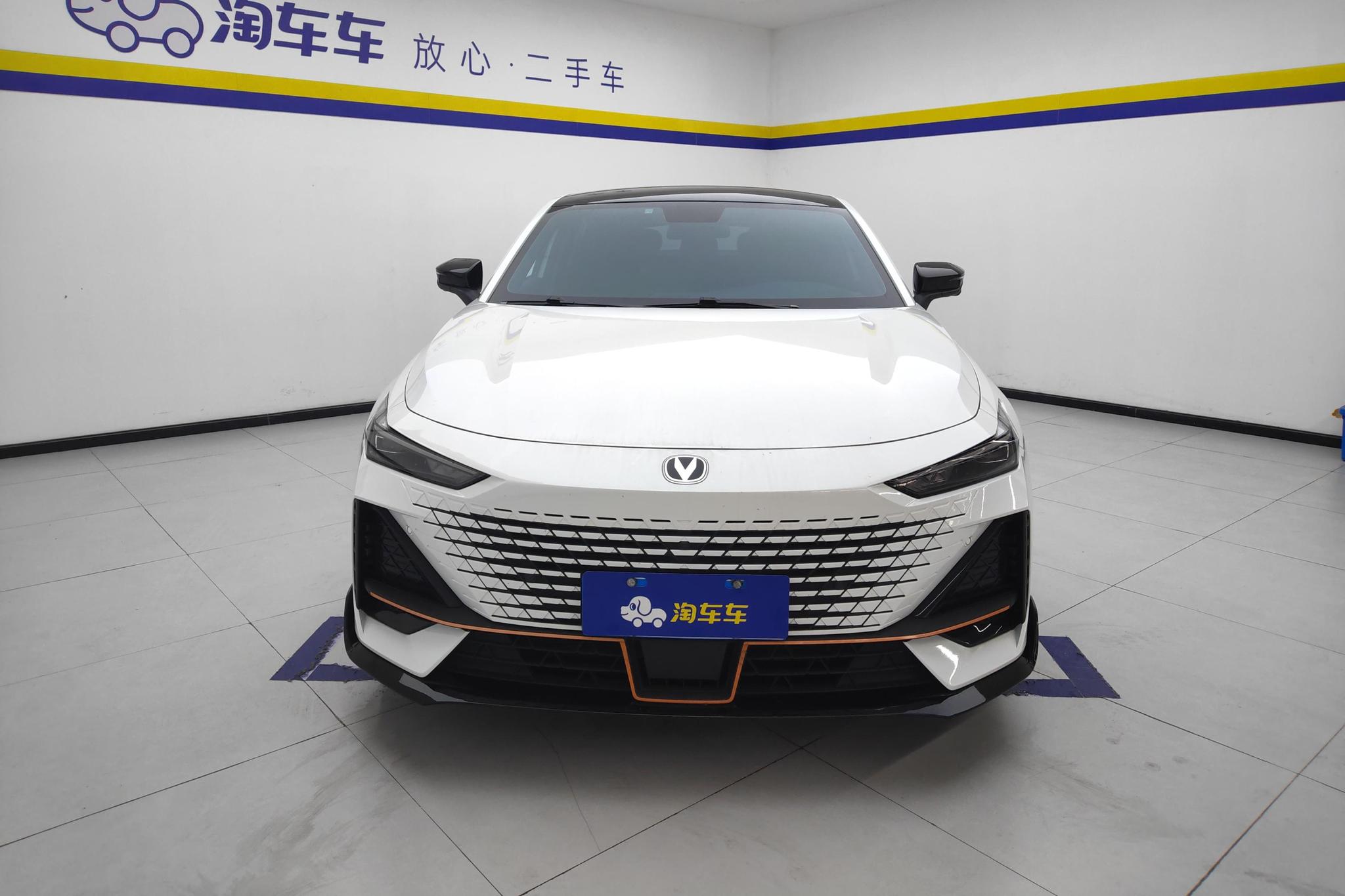 Changan UNI-V 2022 1.5T Sport