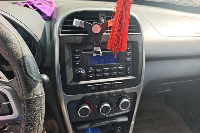 Chery Tiggo 3 2015 1.6 L MT — фото 12