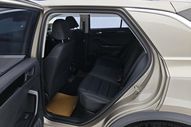 Volkswagen T-ROC 2021 — фото 16