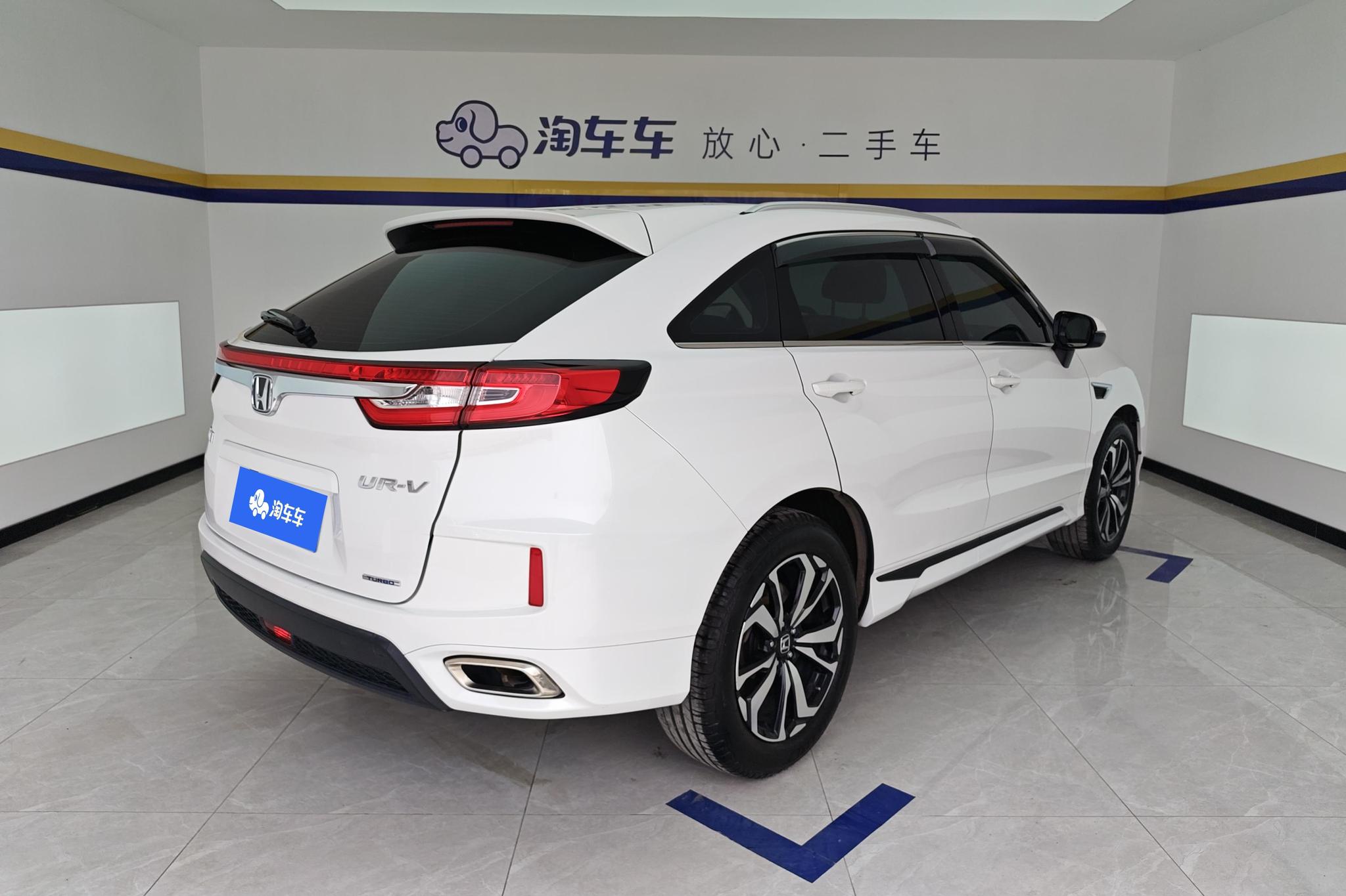 Honda UR-V 2017 240TURBO V
