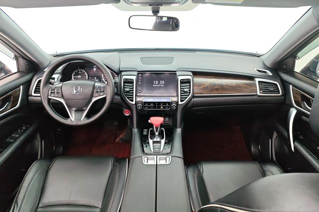 Honda UR-V 2017 240 TURBO 2 WD V — фото 12