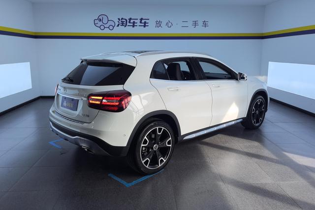 Mercedes-Benz GLA 2017 GLA 220 4 MATIC — фото 3